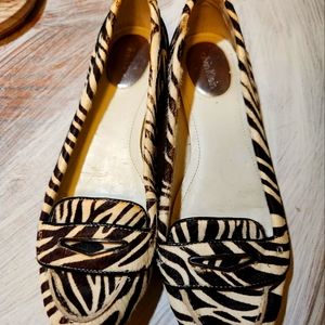 Calvin Klein zebra print flats so cute size 6.5 there is a place on the back